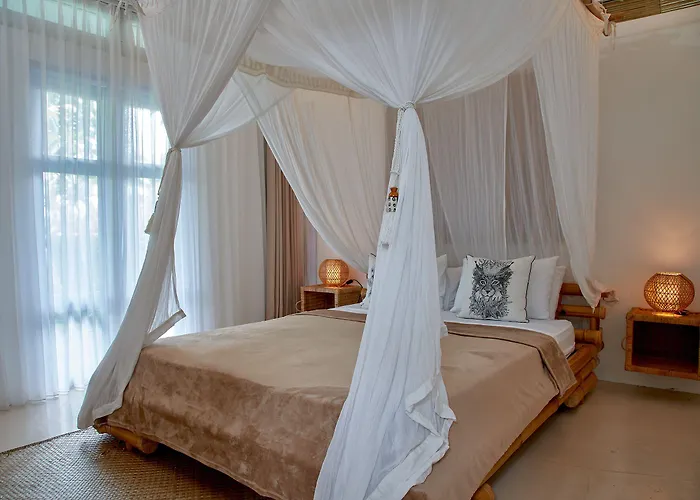 Lila Boutik 4*